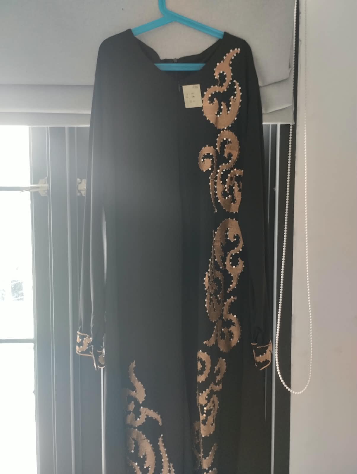 Gamis hitam