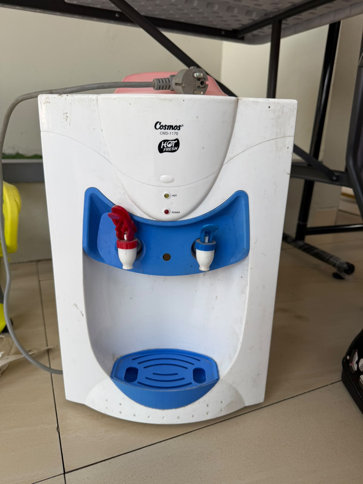 Dispenser Cosmos